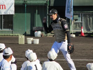 スギヤマコーチ
